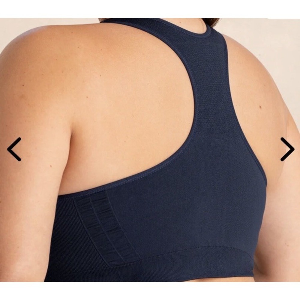 Truekind Seamless Racerback Sports Bra Sz XL Navy Wireless Stretch Smoothing - Picture 2 of 10